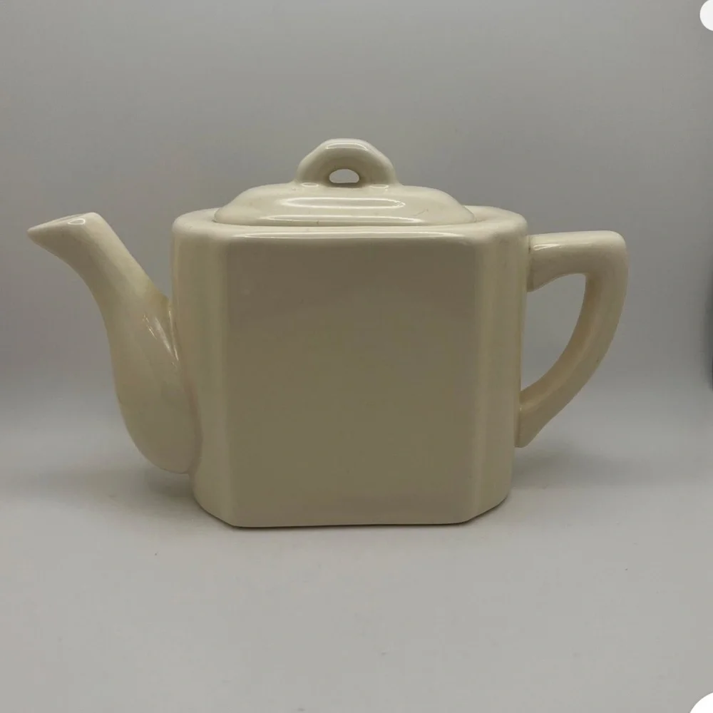 Restoration Hardware lil teapot in creamy white stoneware PLUS free MISC!!